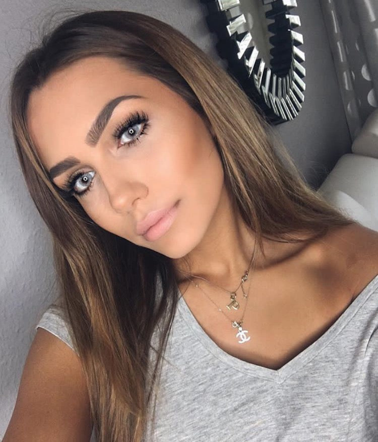 For Smoky Glam Makeup
